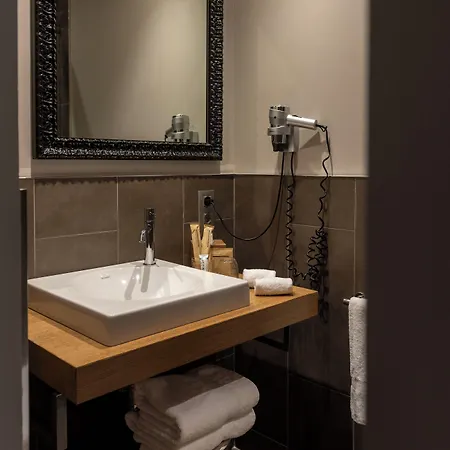 Hotel Vasanta 3*